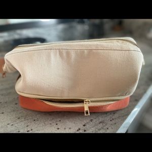 Noonday Collection Voyage Dopp Kit GUC
